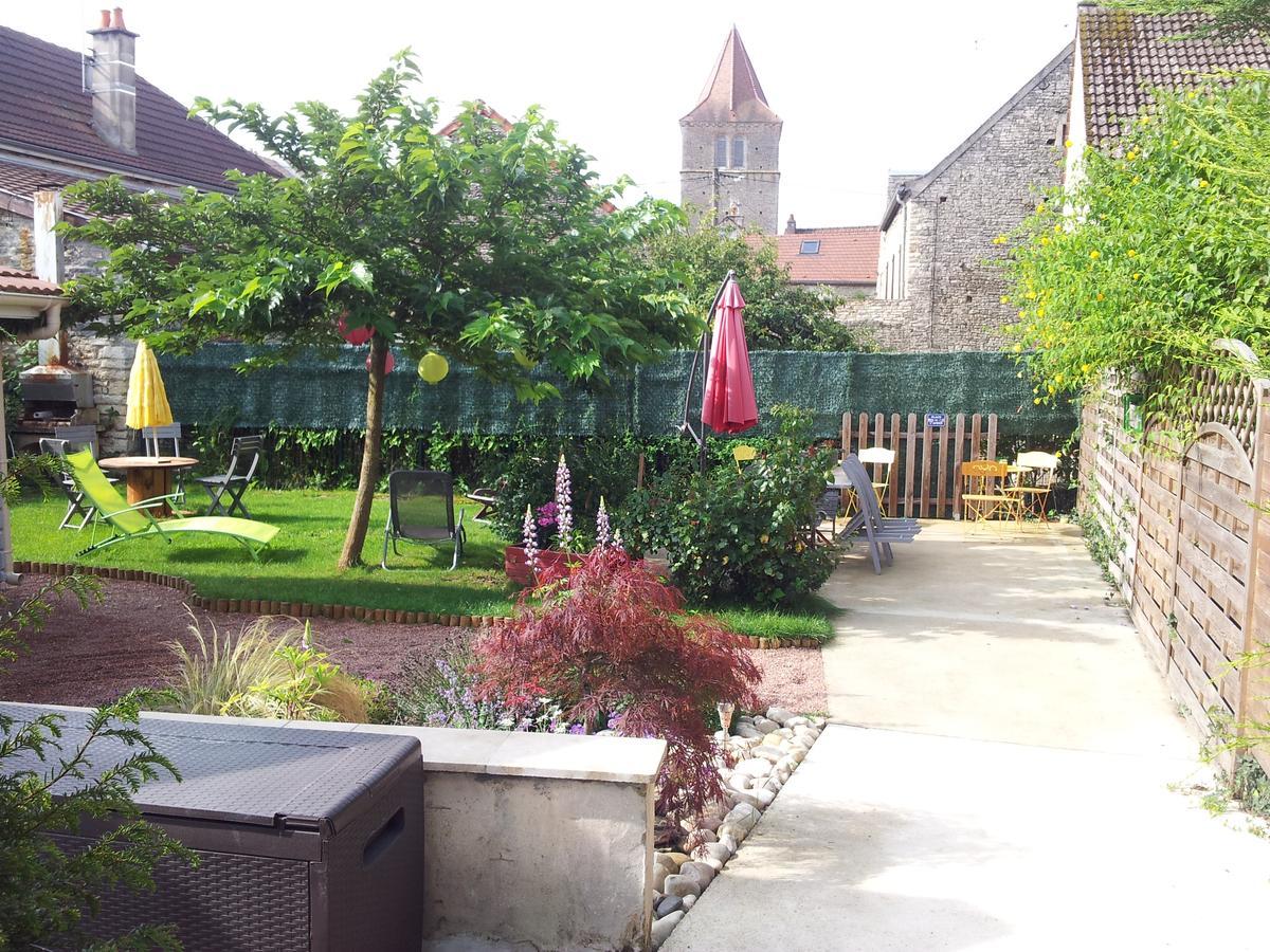 Bed and Breakfast Le Mariecalou Meloisey Esterno foto